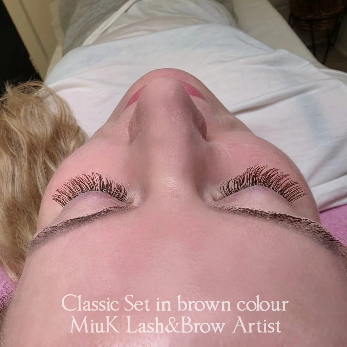 Classic set brown colour — top-down, both eyes closed